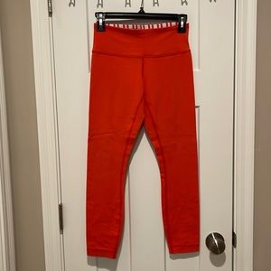 Lululemon size 4, pink, 7/8length, great condition